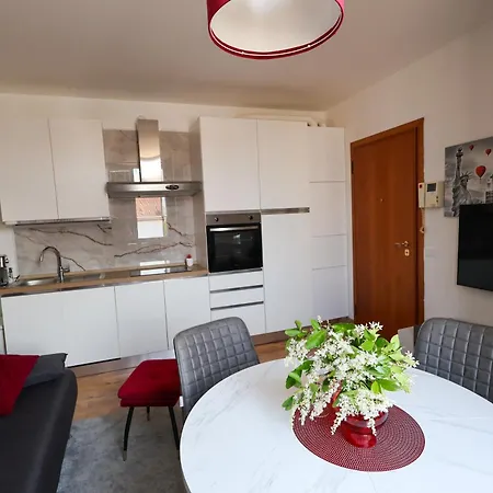 Rubin Stay-karabas Apartments-con Garage *